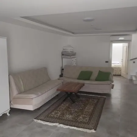 A Ortakentyahsi Vila Bodrum